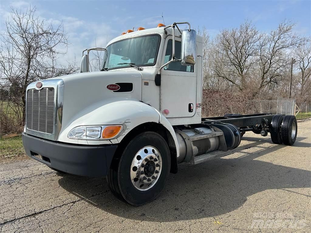 Peterbilt 337 Tovornjaki-šasije