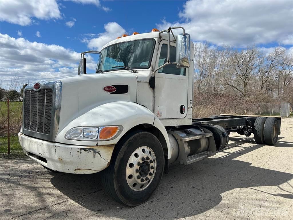 Peterbilt 337 Tovornjaki-šasije