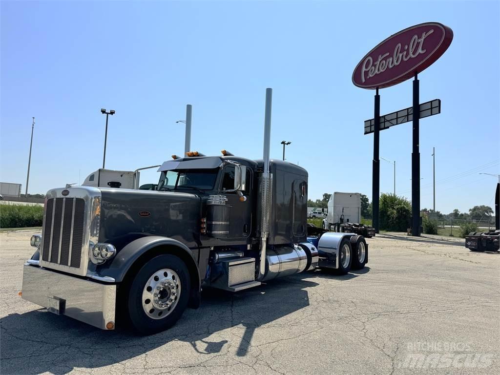 Peterbilt 389 Vlačilci