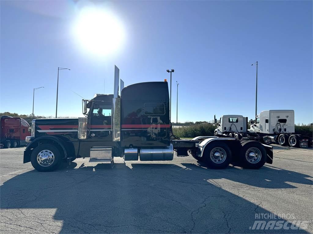 Peterbilt 389 Vlačilci