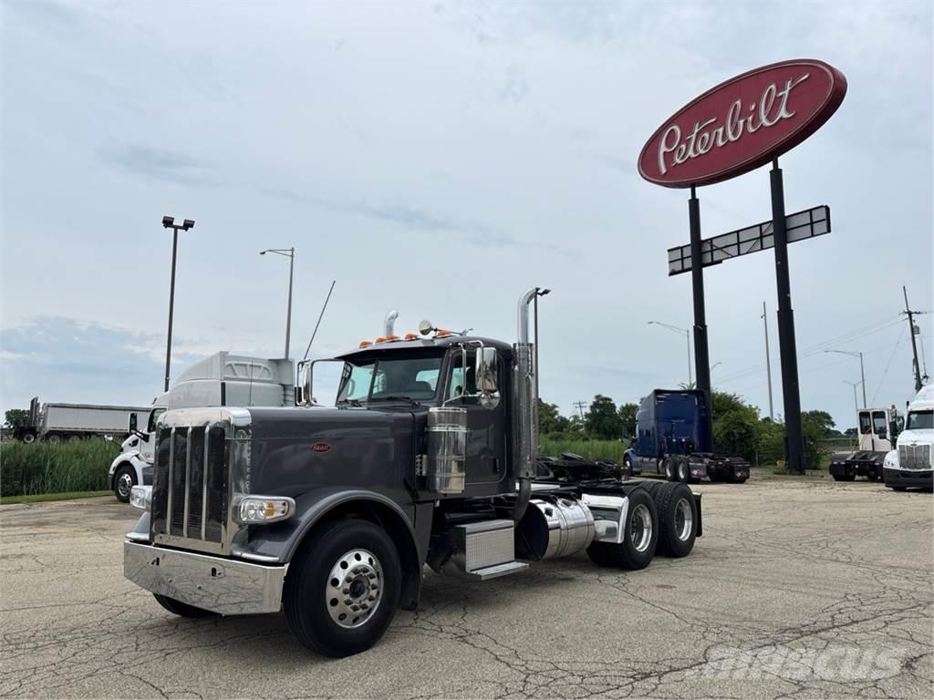 Peterbilt 389 Drugi tovornjaki