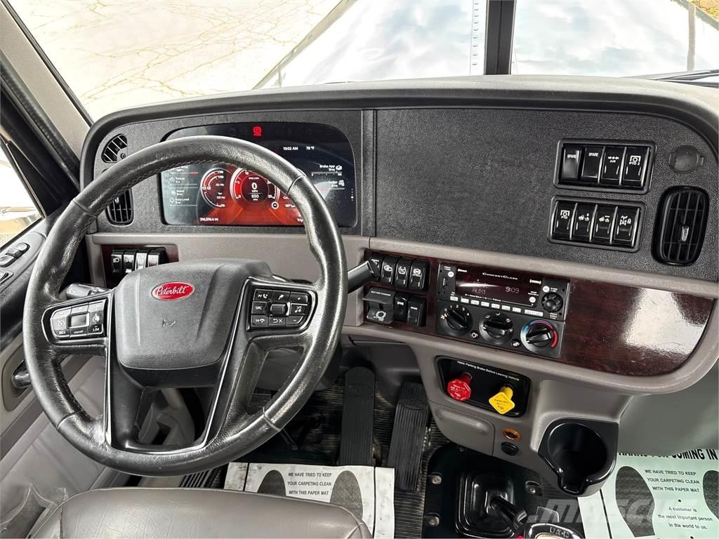 Peterbilt 389 Drugi tovornjaki