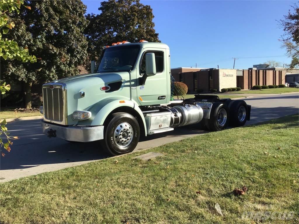 Peterbilt 567 Vlačilci
