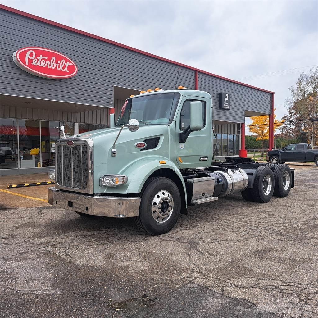 Peterbilt 567 Vlačilci