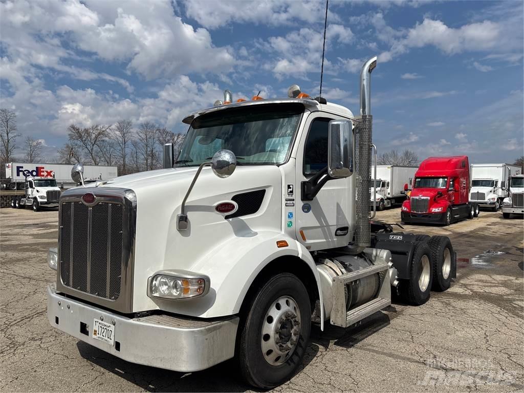 Peterbilt 567 Vlačilci