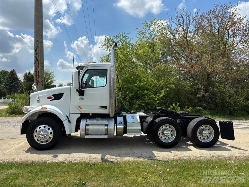 Peterbilt 567 Vlačilci