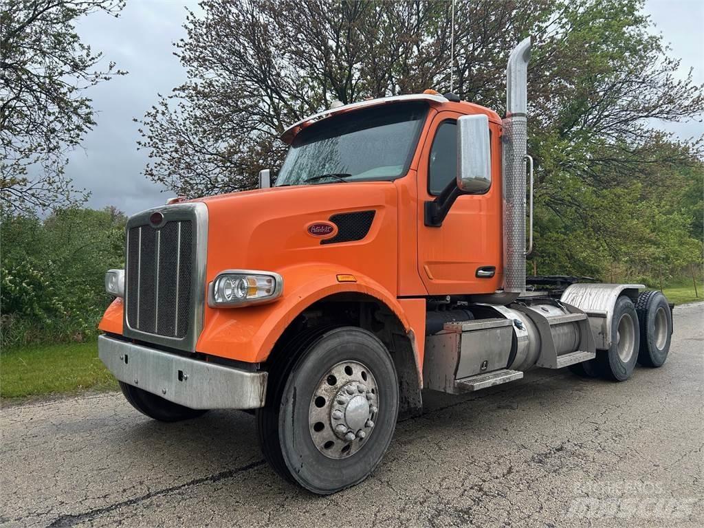Peterbilt 567 Vlačilci