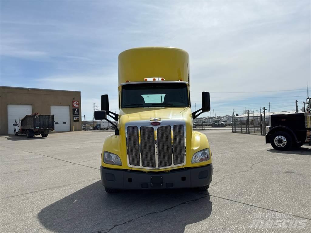 Peterbilt 579 Drugi tovornjaki