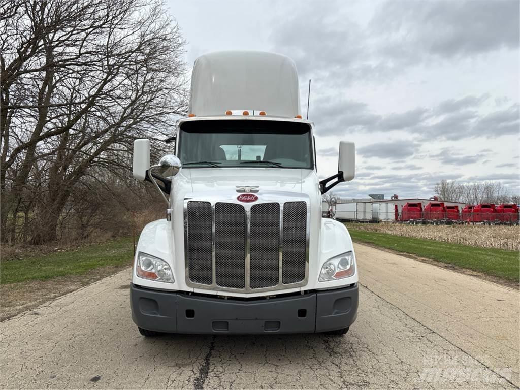 Peterbilt 579 Vlačilci