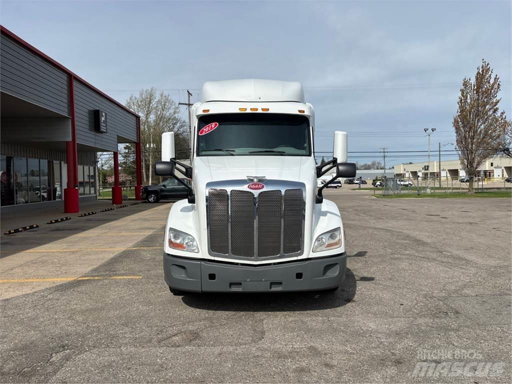 Peterbilt 579 Vlačilci