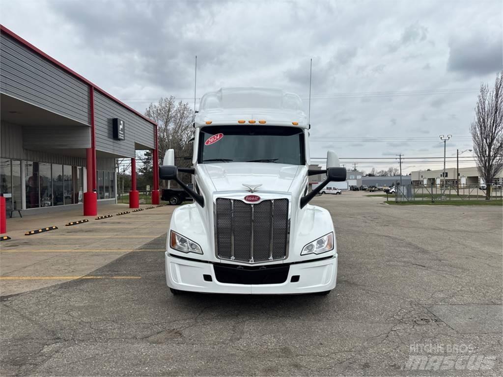 Peterbilt 579 Vlačilci