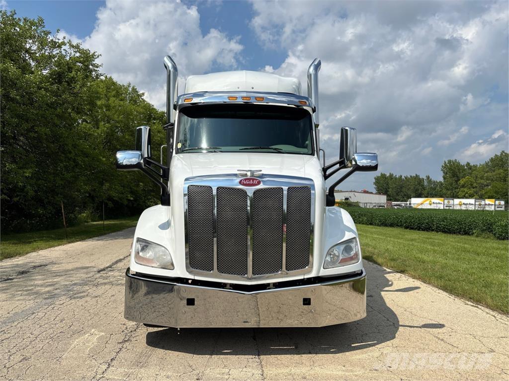 Peterbilt 579 Drugi tovornjaki