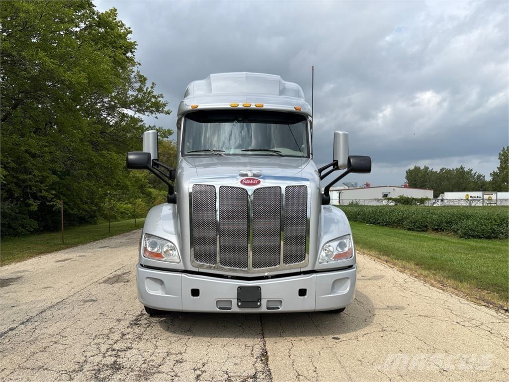Peterbilt 579 Drugi tovornjaki