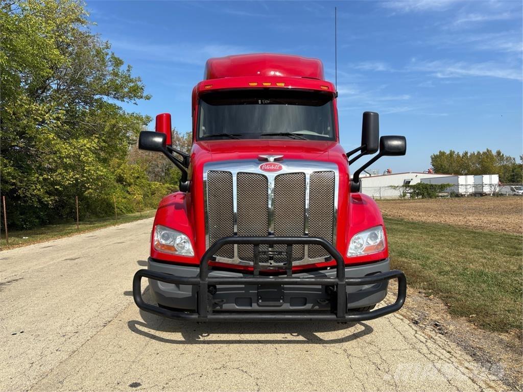 Peterbilt 579 Drugi tovornjaki