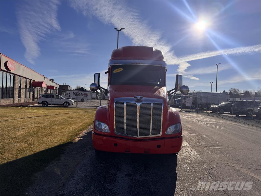 Peterbilt 579 Drugi tovornjaki