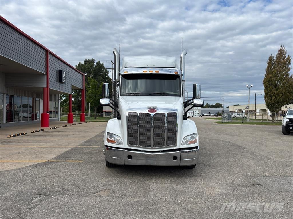 Peterbilt 579 Drugi tovornjaki