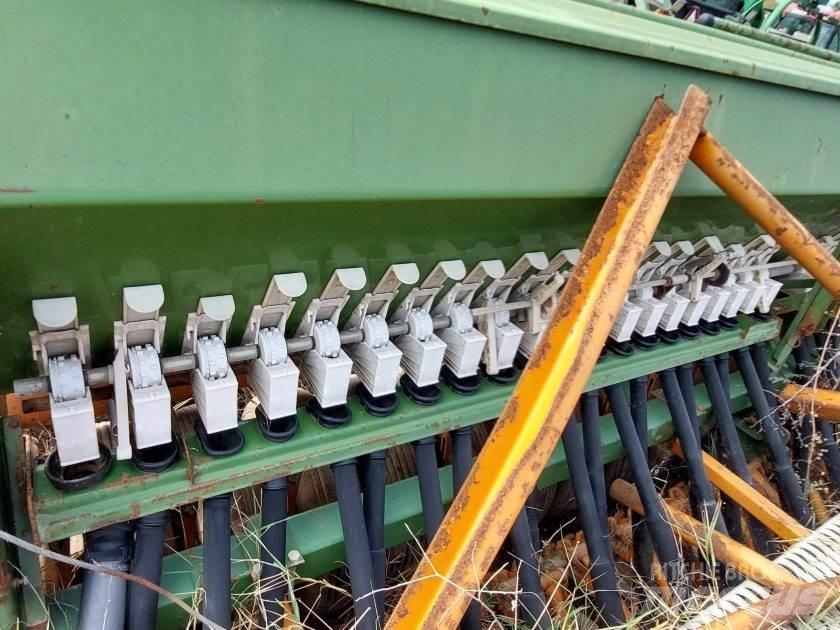 Amazone 402 Druga komunalna oprema