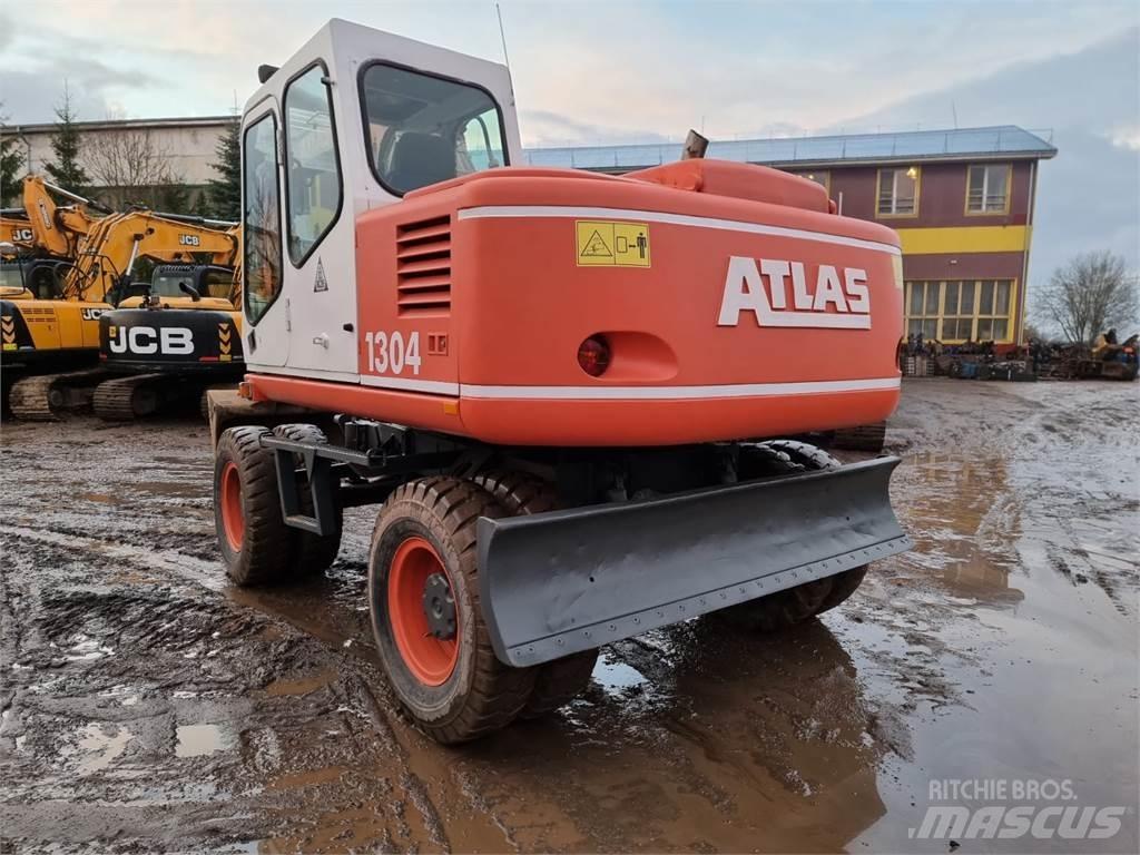 Atlas 1304 Bagri na kolesih