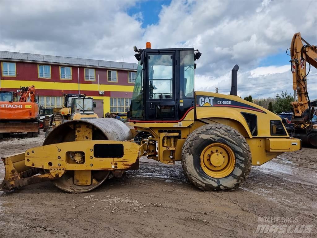 CAT CS 563E Enojni valjarji