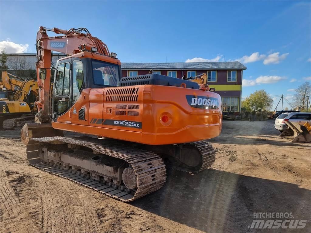 Doosan DX 225LC-3 Bagri goseničarji