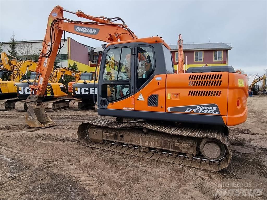Doosan DX140LC-3 Bagri goseničarji