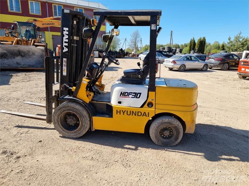 Hyundai Halla HDF30 Dizelski viličarji