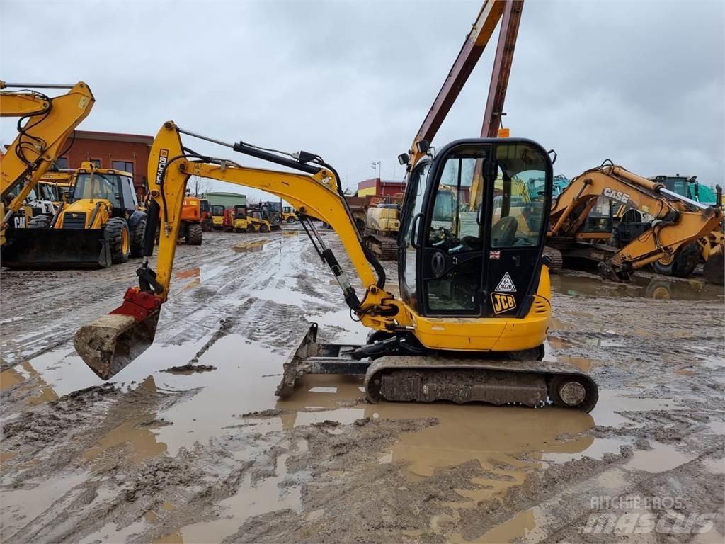 JCB 8030 ZTS Mini bagri <7t