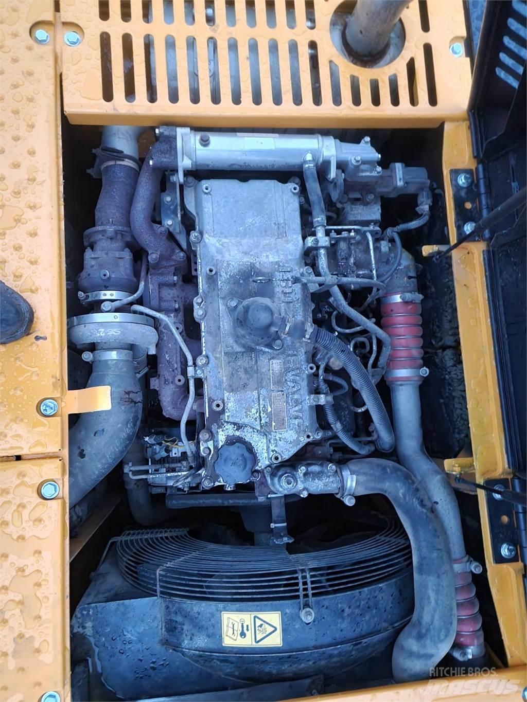 JCB JS220LC Bagri goseničarji