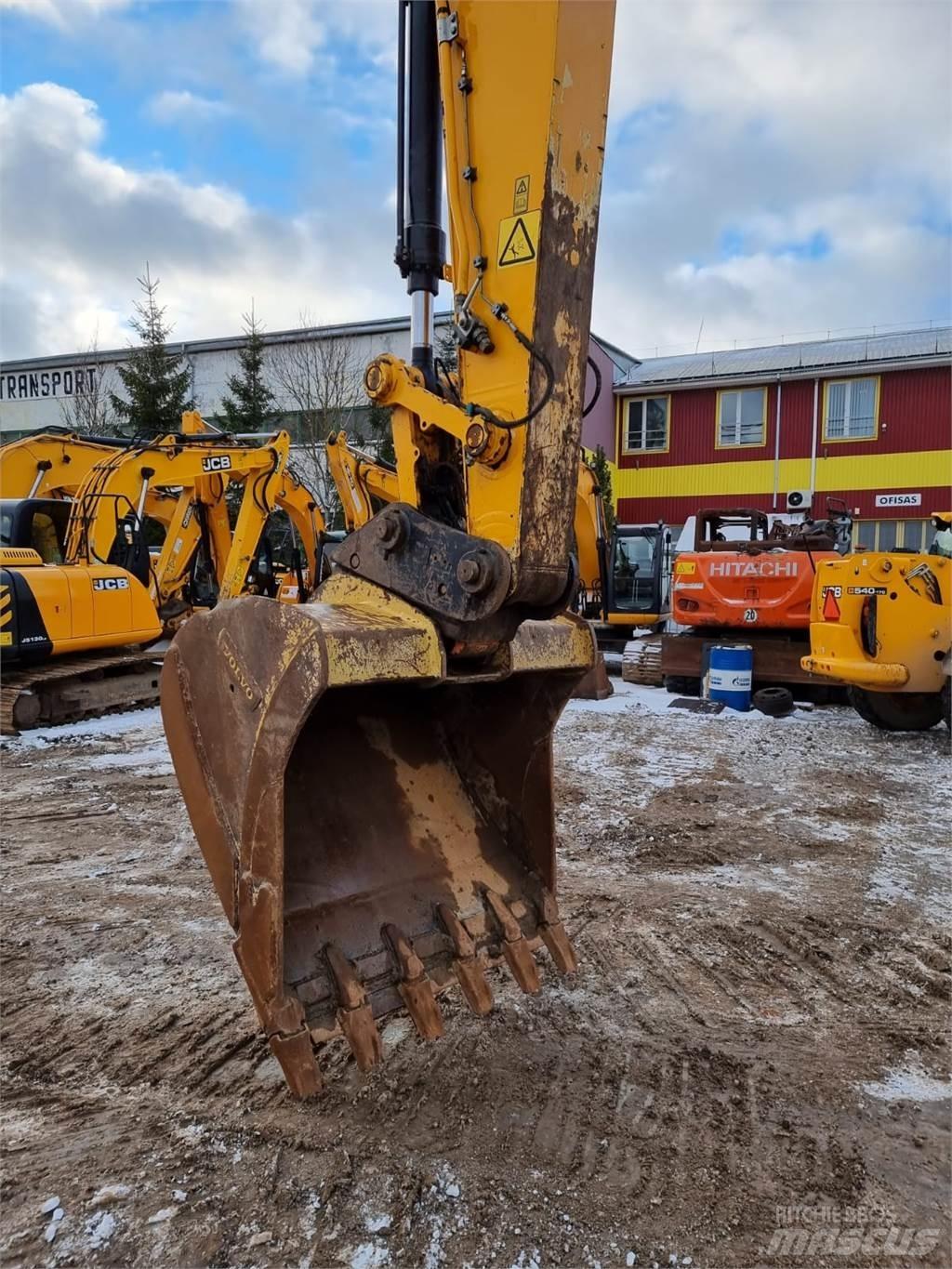 JCB JS220LC Plus Bagri goseničarji
