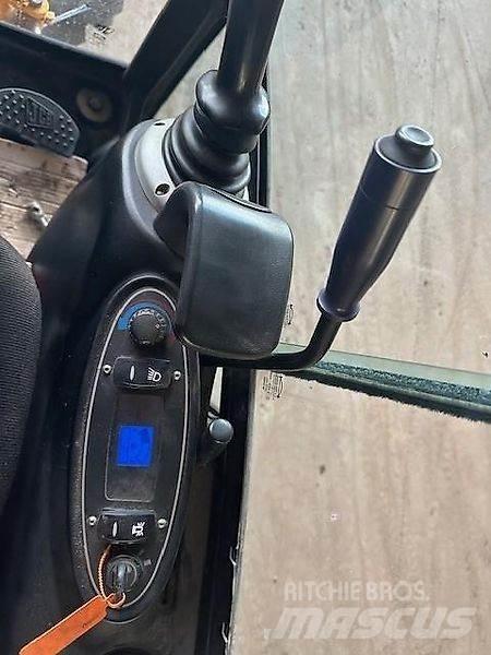 JCB 8018 CTS Bagri goseničarji