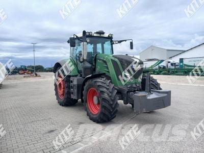 Fendt 826 VARIO Traktorji