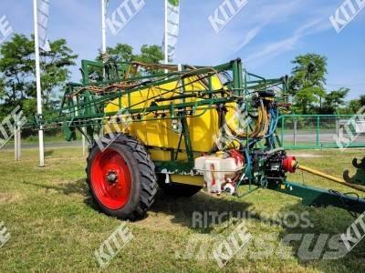  Huniper 3000/20 Vlečne škropilnice