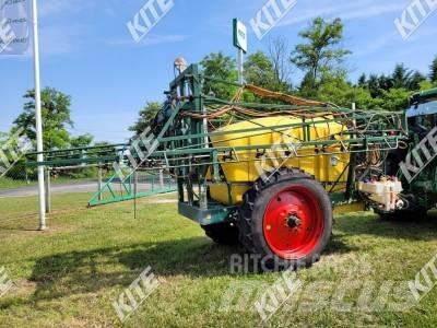  Huniper 3000/20 Vlečne škropilnice