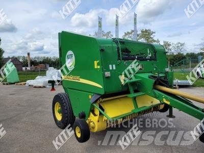 John Deere 568 Balirke (okrogle bale)