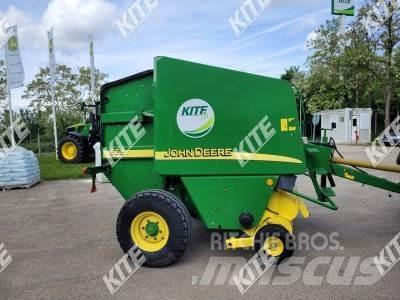 John Deere 568 Balirke (okrogle bale)