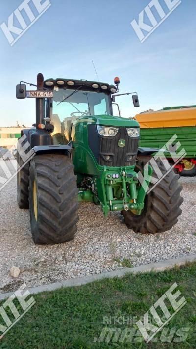 John Deere 6215R Traktorji