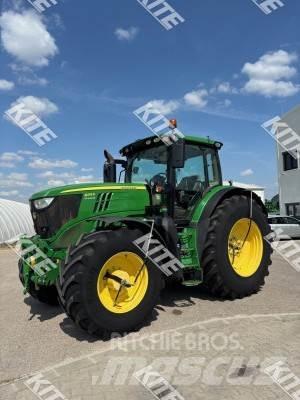 John Deere 6215R Traktorji