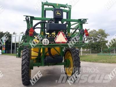 John Deere 740/21M Vlečne škropilnice