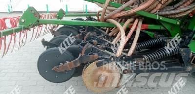 John Deere 740A Sejalnice