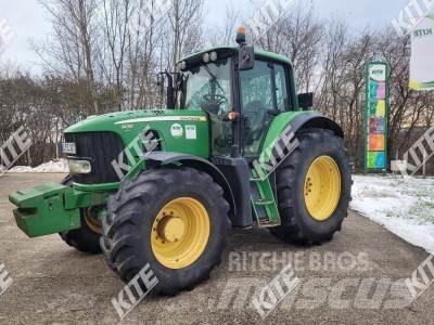 John Deere 7430 Traktorji