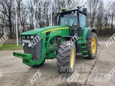 John Deere 8130 Traktorji