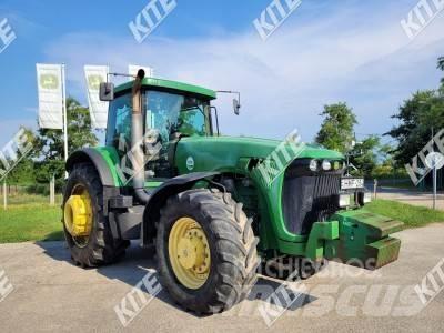 John Deere 8220 Traktorji