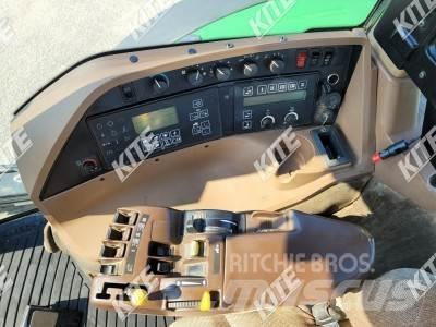 John Deere 8220 Traktorji