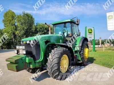 John Deere 8220 Traktorji