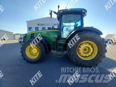 John Deere 8335R Traktorji