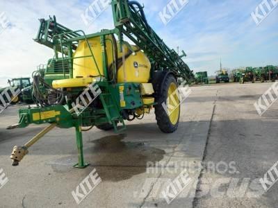 John Deere M740i Vlečne škropilnice