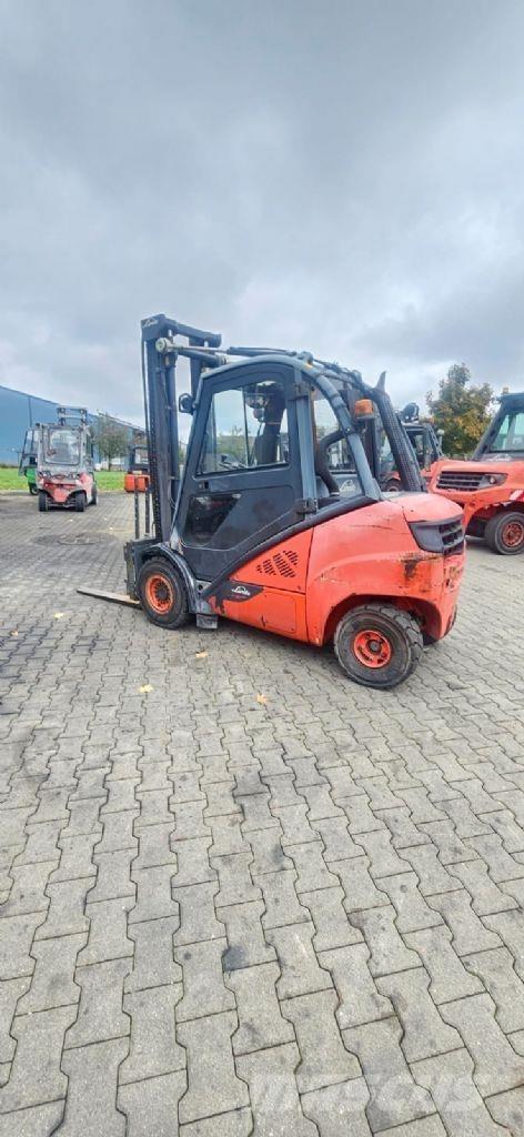 Linde H 30 D-02 Dizelski viličarji