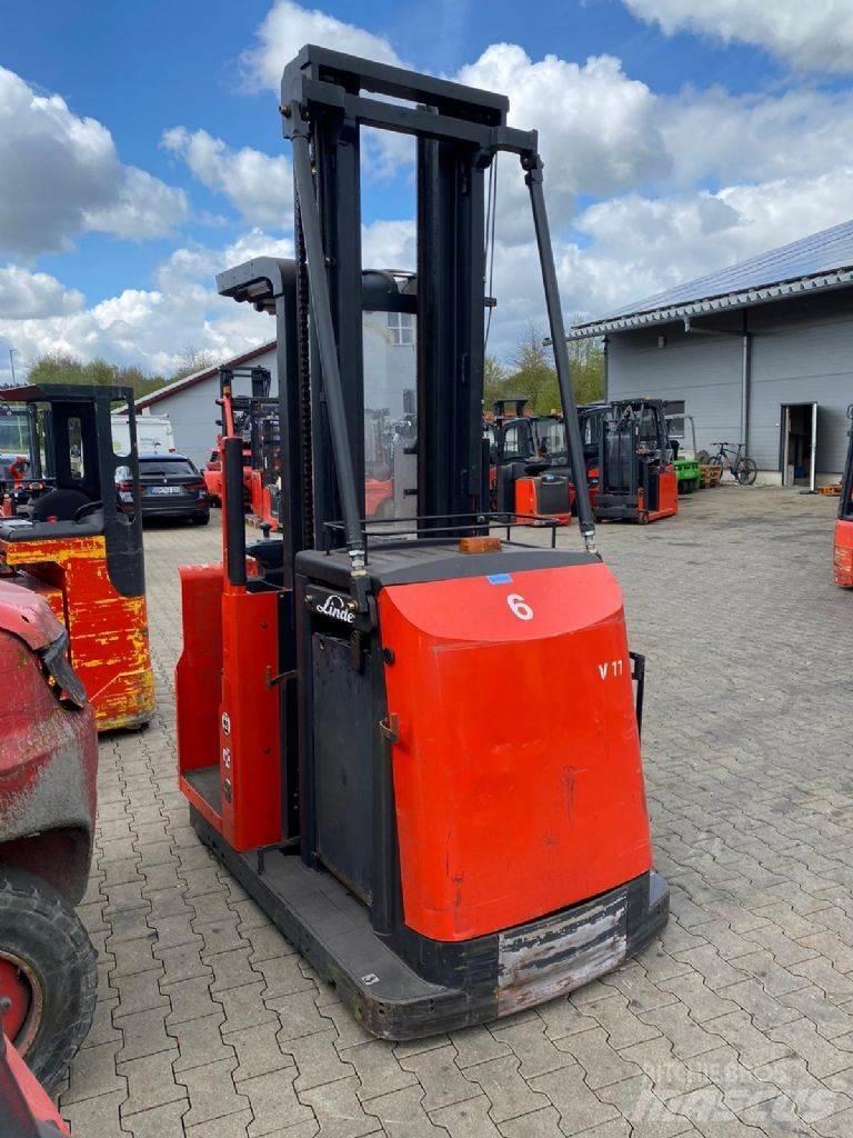 Linde V 11 015 Srednje dvižni komisionirni viličar
