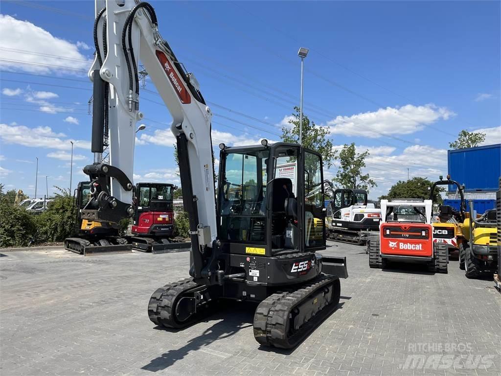 Bobcat E 55 z Mini bagri <7t