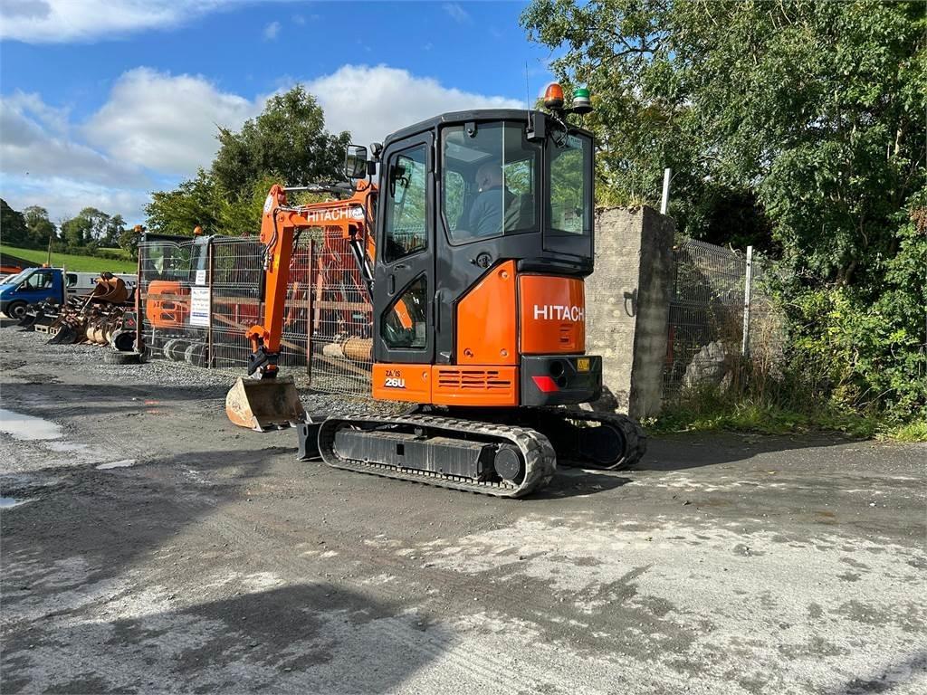 Hitachi 2019 ZX26U-6 Bagri goseničarji